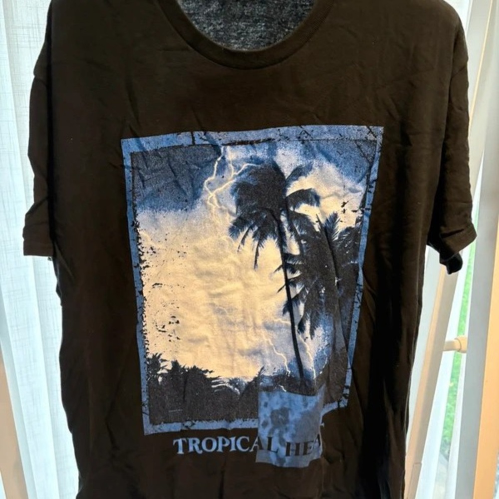 H&M Black and Blue Palm Graphic Tee